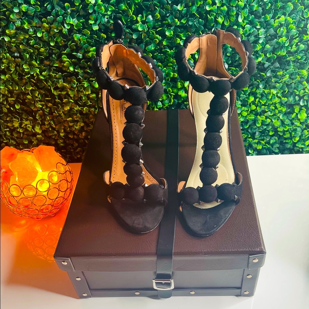 Alaia Alaa Bombe T Strap Sandals